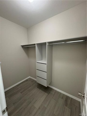 219 W Diamond Avenue, Alton, TX 78573