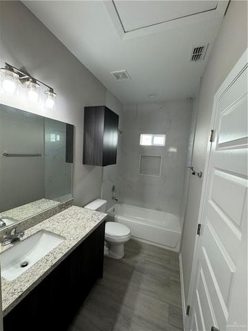 219 W Diamond Avenue, Alton, TX 78573