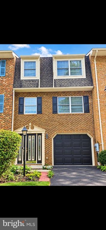 1259 FAIRCHILD AVE, Hagerstown, MD 21742
