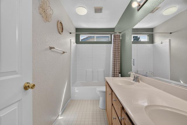 2349 Medallion Way, Lodi, CA 95242