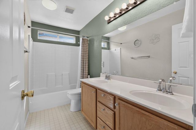 2349 Medallion Way, Lodi, CA 95242
