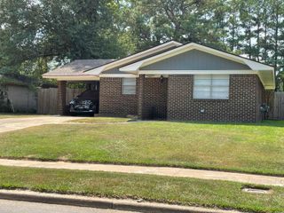 2304 Dianne Drive, Pine Bluff, AR 71603