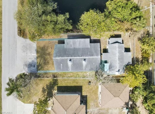 2147 Washington AVE B, Naples, FL 34112