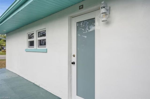 2147 Washington AVE B, Naples, FL 34112