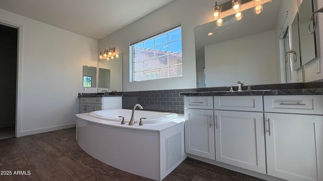 4536 E WALTER Way, Phoenix, AZ 85050