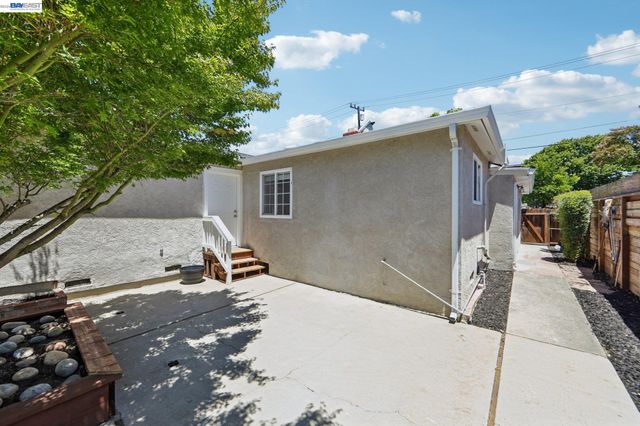 33741 12Th St, Union City, CA 94587