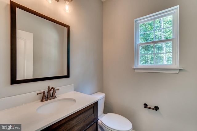5347 HILLSIDE DR, Warrenton, VA 20187
