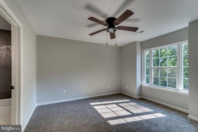 5347 HILLSIDE DR, Warrenton, VA 20187