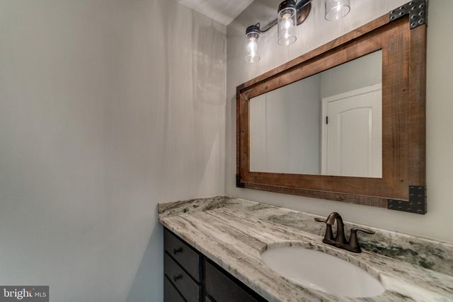 5347 HILLSIDE DR, Warrenton, VA 20187