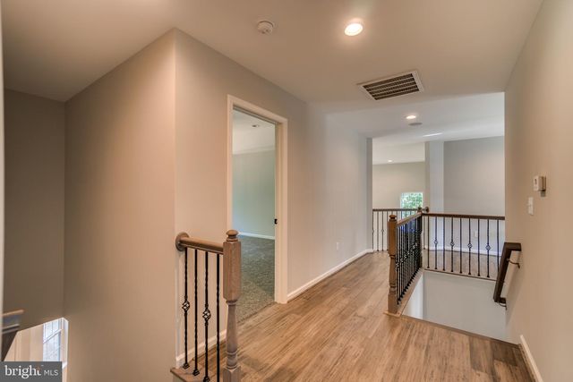 5347 HILLSIDE DR, Warrenton, VA 20187