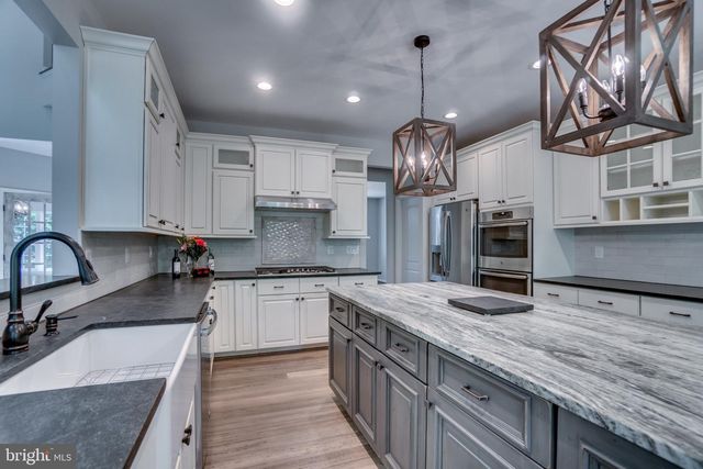 5347 HILLSIDE DR, Warrenton, VA 20187
