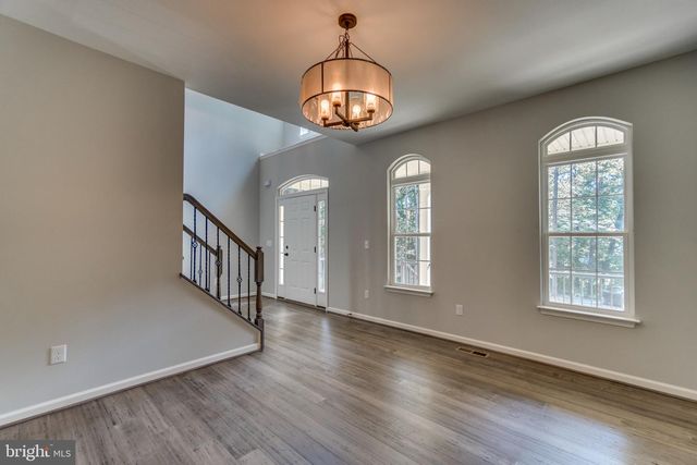 5347 HILLSIDE DR, Warrenton, VA 20187
