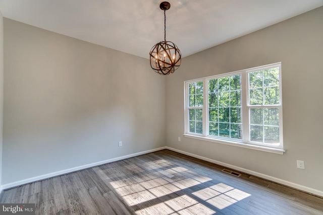 5347 HILLSIDE DR, Warrenton, VA 20187