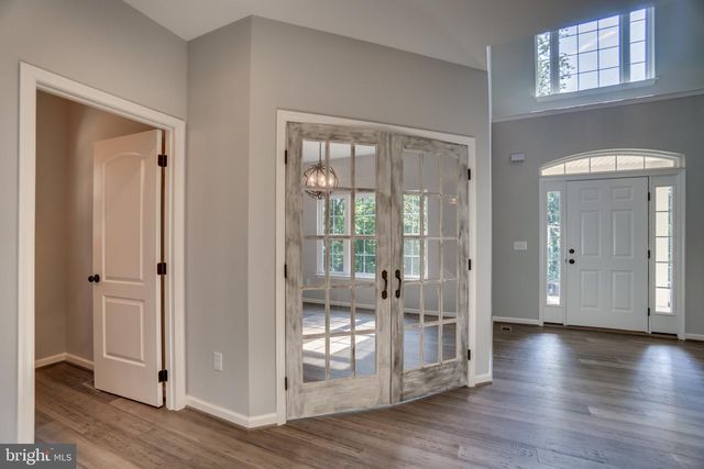 5347 HILLSIDE DR, Warrenton, VA 20187