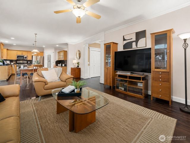 22428 SE 280th Place, Maple Valley, WA 98038
