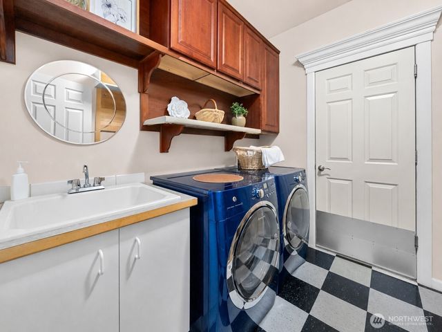 22428 SE 280th Place, Maple Valley, WA 98038