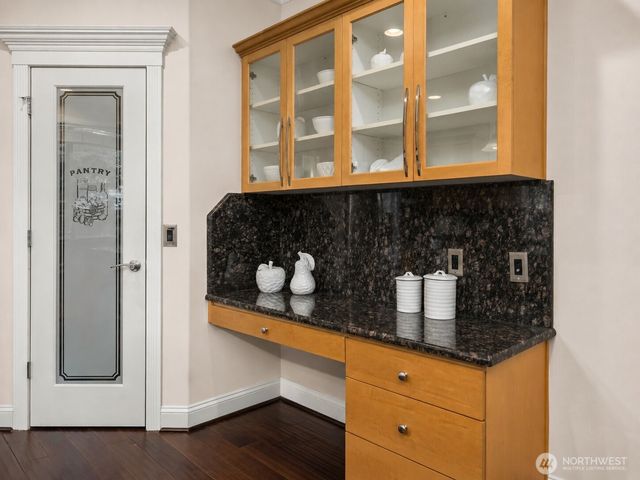 22428 SE 280th Place, Maple Valley, WA 98038