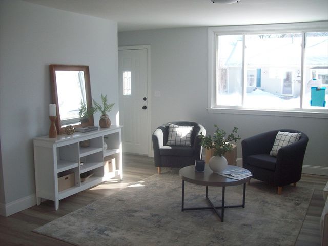 33 Hodges Avenue, Somerset, MA 02725