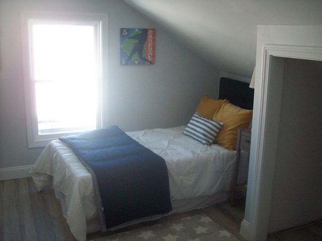 33 Hodges Avenue, Somerset, MA 02725