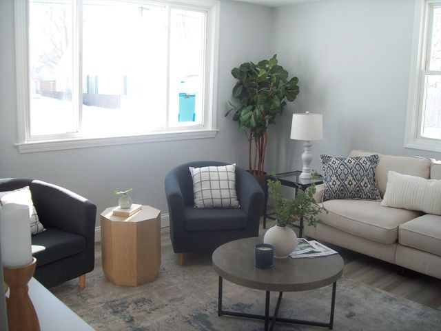 33 Hodges Avenue, Somerset, MA 02725