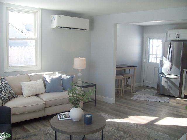 33 Hodges Avenue, Somerset, MA 02725