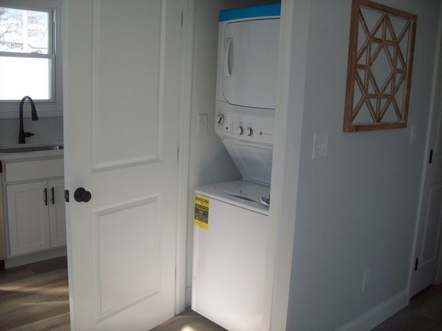 33 Hodges Avenue, Somerset, MA 02725