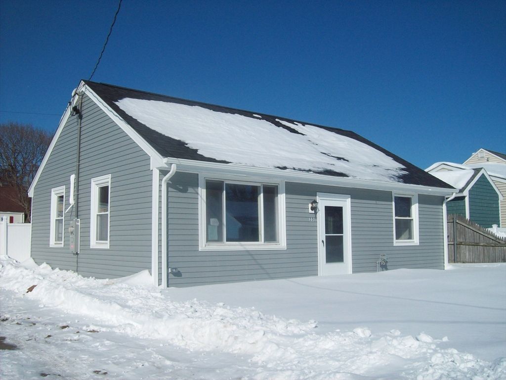 33 Hodges Avenue, Somerset, MA 02725