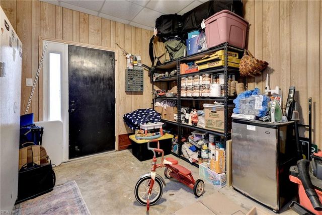 143 Longfellow DR, Newport News, VA 23602