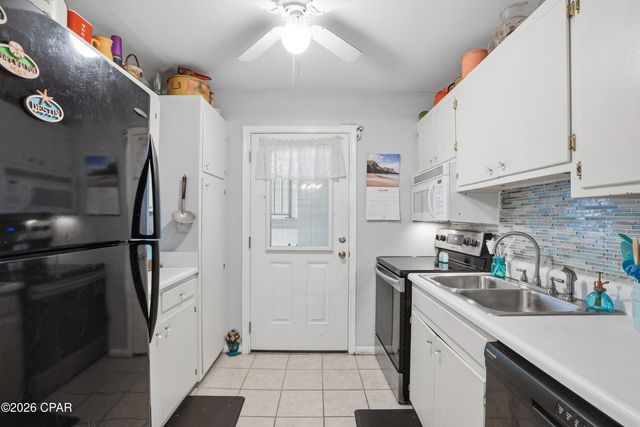 2100 W Beach Drive D101, Panama City, FL 32401