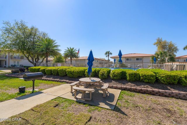 2100 W Beach Drive D101, Panama City, FL 32401