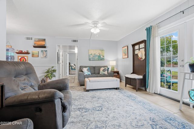 2100 W Beach Drive D101, Panama City, FL 32401