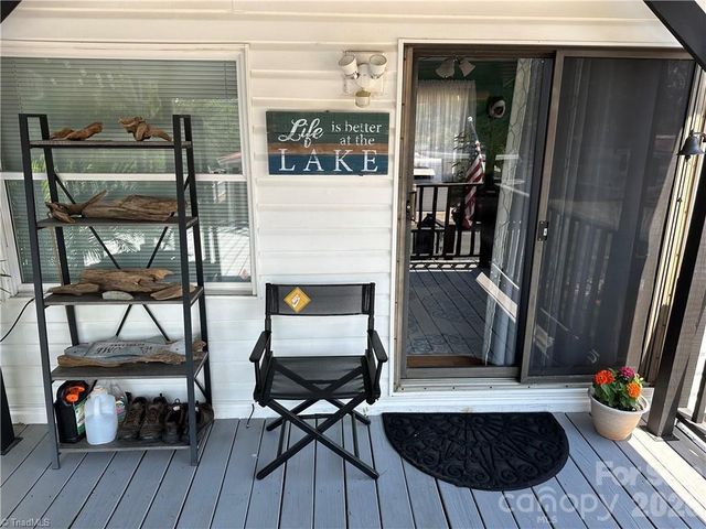 120 Elm Street, New London, NC 28127