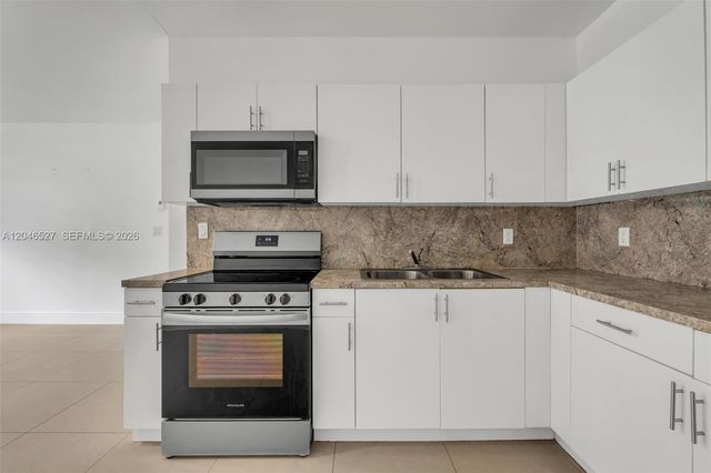 7537 NW 3rd Ave 2, Miami, FL 33150