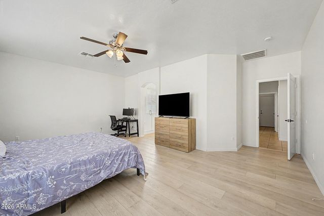 6959 S WILSON Drive, Chandler, AZ 85249