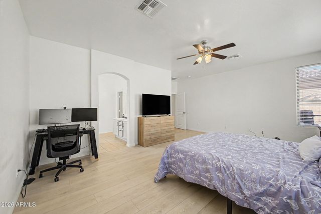 6959 S WILSON Drive, Chandler, AZ 85249
