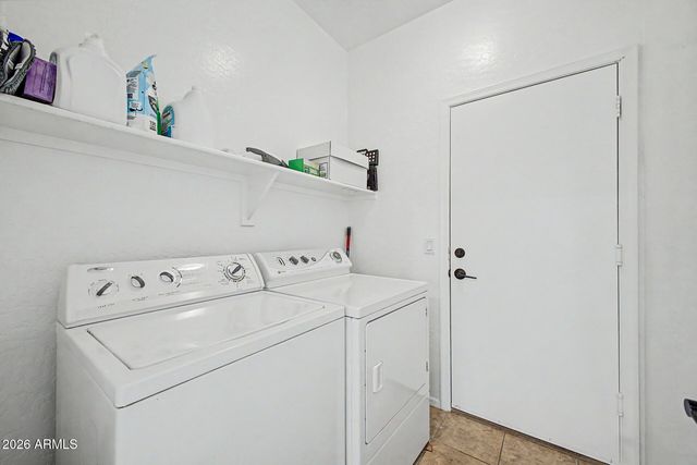 6959 S WILSON Drive, Chandler, AZ 85249