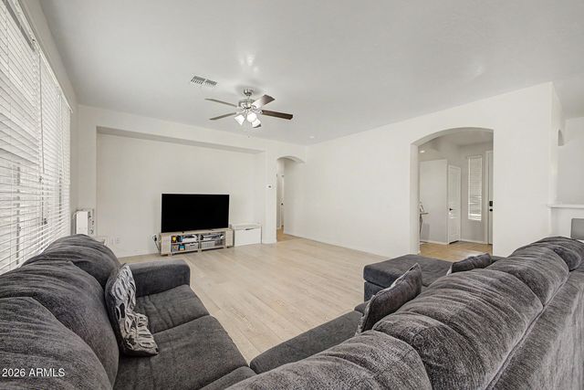 6959 S WILSON Drive, Chandler, AZ 85249