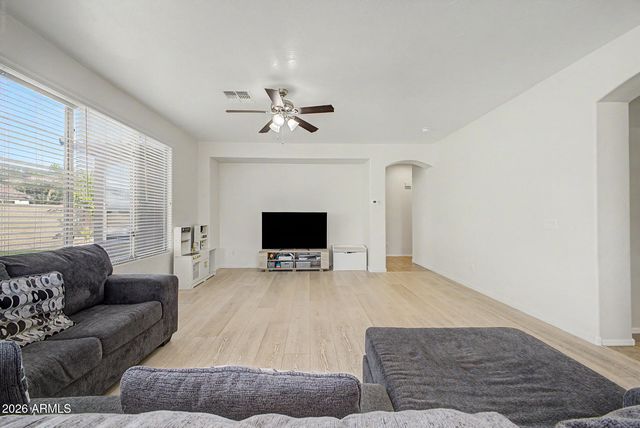 6959 S WILSON Drive, Chandler, AZ 85249