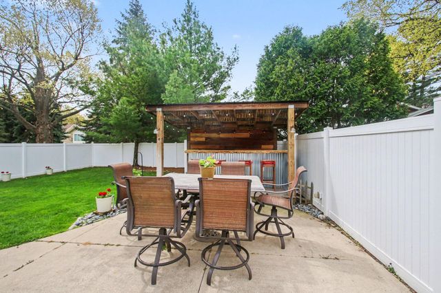 2300 Perry Street, Holland, MI 49424
