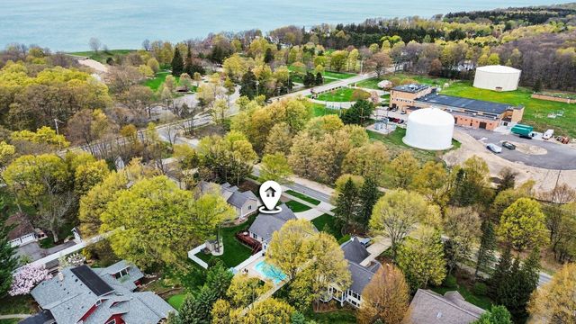 2300 Perry Street, Holland, MI 49424