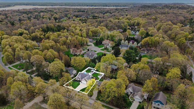 2300 Perry Street, Holland, MI 49424