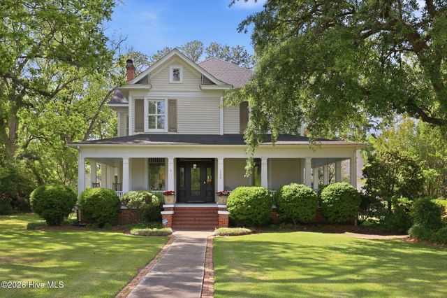 1126 N Market Street, Washington, NC 27889
