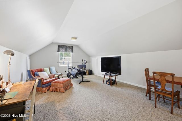 1126 N Market Street, Washington, NC 27889