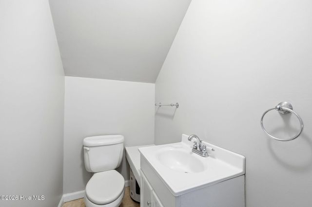 1126 N Market Street, Washington, NC 27889