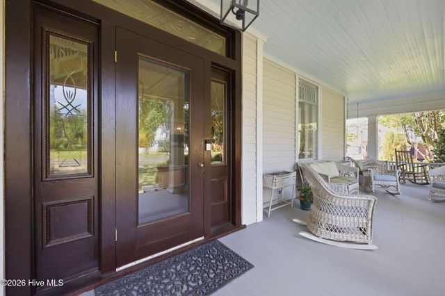 1126 N Market Street, Washington, NC 27889