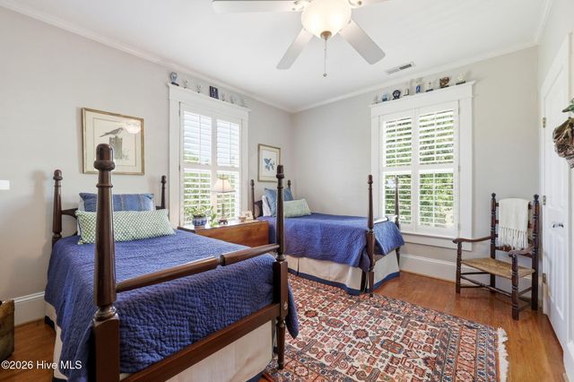 1126 N Market Street, Washington, NC 27889