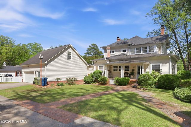 1126 N Market Street, Washington, NC 27889