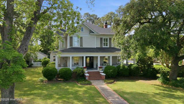 1126 N Market Street, Washington, NC 27889