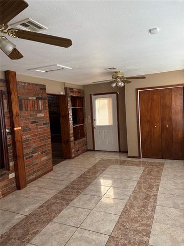 1404 Peach Tree Lane, Norman, OK 73071