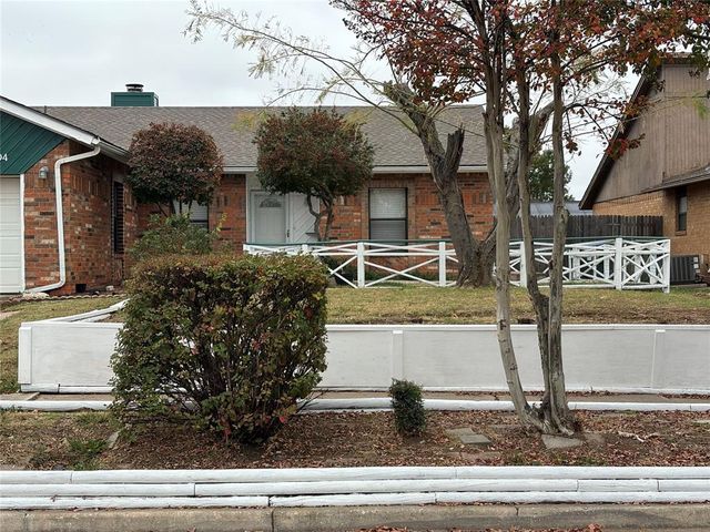 1404 Peach Tree Lane, Norman, OK 73071